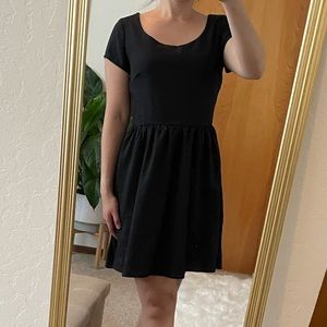Eyeshadow Black Dress